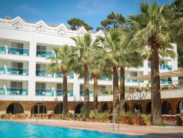 Tanie wczasy pod palmami? Sprawdź, jakie to proste!